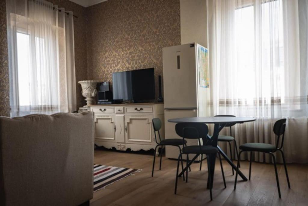 Merulana Penthouse: 5 Minutes Walk From Colosseum Exterior photo